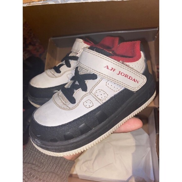 Jordan 6C - Picture 3 of 3